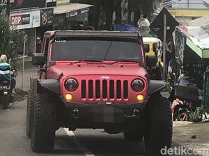 Jatim Sepekan: Viral Rubicon Paksa Masuk Bromo hingga Anak Tewas Dianiaya Ibu Jatim Sepekan: Viral Rubicon Paksa Masuk Bromo hingga Anak Tewas Dianiaya Ibu