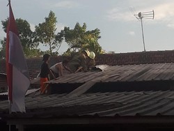 Rumah Diduga Tempat Oplos Tabung Gas di Jaktim Terbakar, 2 Orang Luka