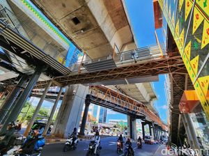 Skywalk Kebayoran Lama Rampung Dibangun, Kapan Dioperasikan?