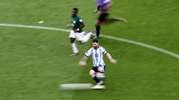 Soccer Football - FIFA World Cup Qatar 2022 - Group C - Argentina v Saudi Arabia - Lusail Stadium, Lusail, Qatar - November 22, 2022  Argentina's Lionel Messi in action REUTERS/Marko Djurica