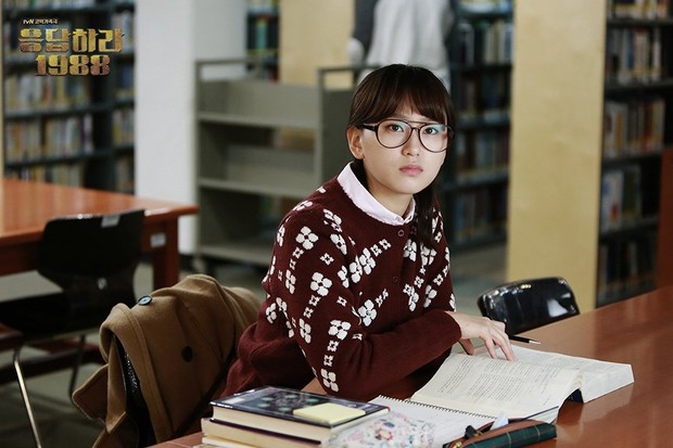 Sung Bo Ra dalam drama 'Reply 1988'/twitter.com/reply_tvN Meskipun menyebalkan, lama-kelamaan Bo Ra menunjukkan pesonanya yang memukau sebagai seorang putri sulung dan berhasil memikat penonton.