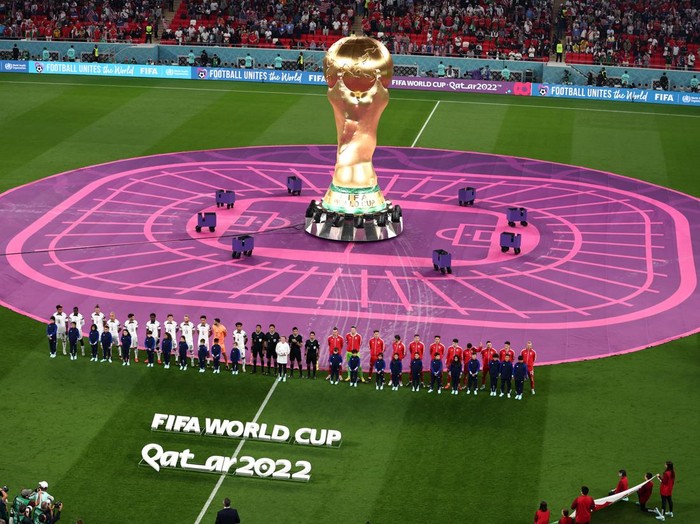Amerika Serikat dan Wales harus puas berbagi angka di laga pertamanya di Piala Dunia 2022. Menyusul hasil sama kuat dengan skor akhir 1-1.