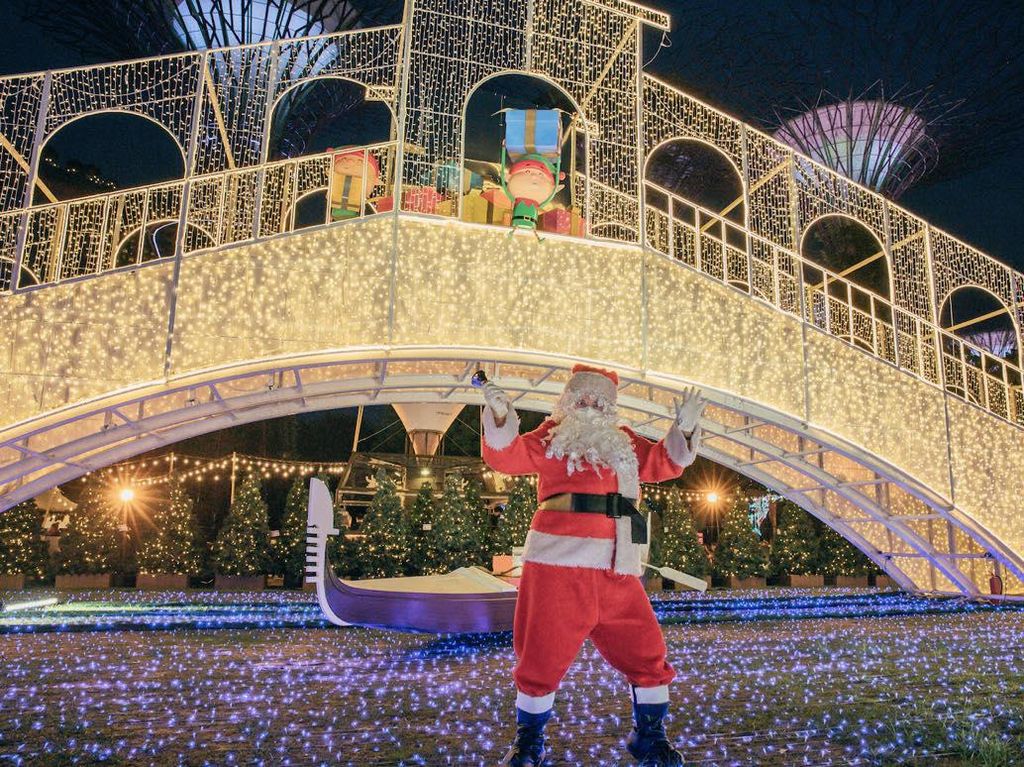 Foto: Gemerlap Christmas Wonderland untuk Akhir Tahun di Singapura