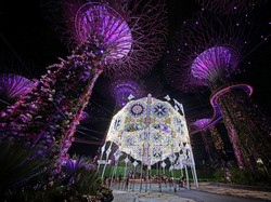 Siap-siap Sambut Natal Gemerlap Cahaya di Garden By the Bay Singapura