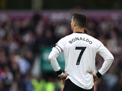 Ronaldo Resmi Cabut, MU Kehilangan Pengikut?