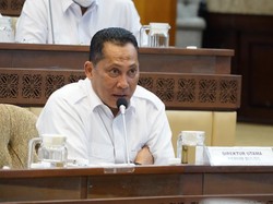 Buwas Pamer Hapus Utang Bulog Jadi Rp 7 T hingga Cetak Laba Rp 267 M