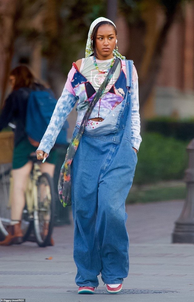 Foto: pinterest.com/Daily Mail Gaya Sasha Obama, 2022/