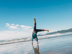 Gerakan Meroda: Manfaat, Teknik Dasar, dan Cara Melakukannya