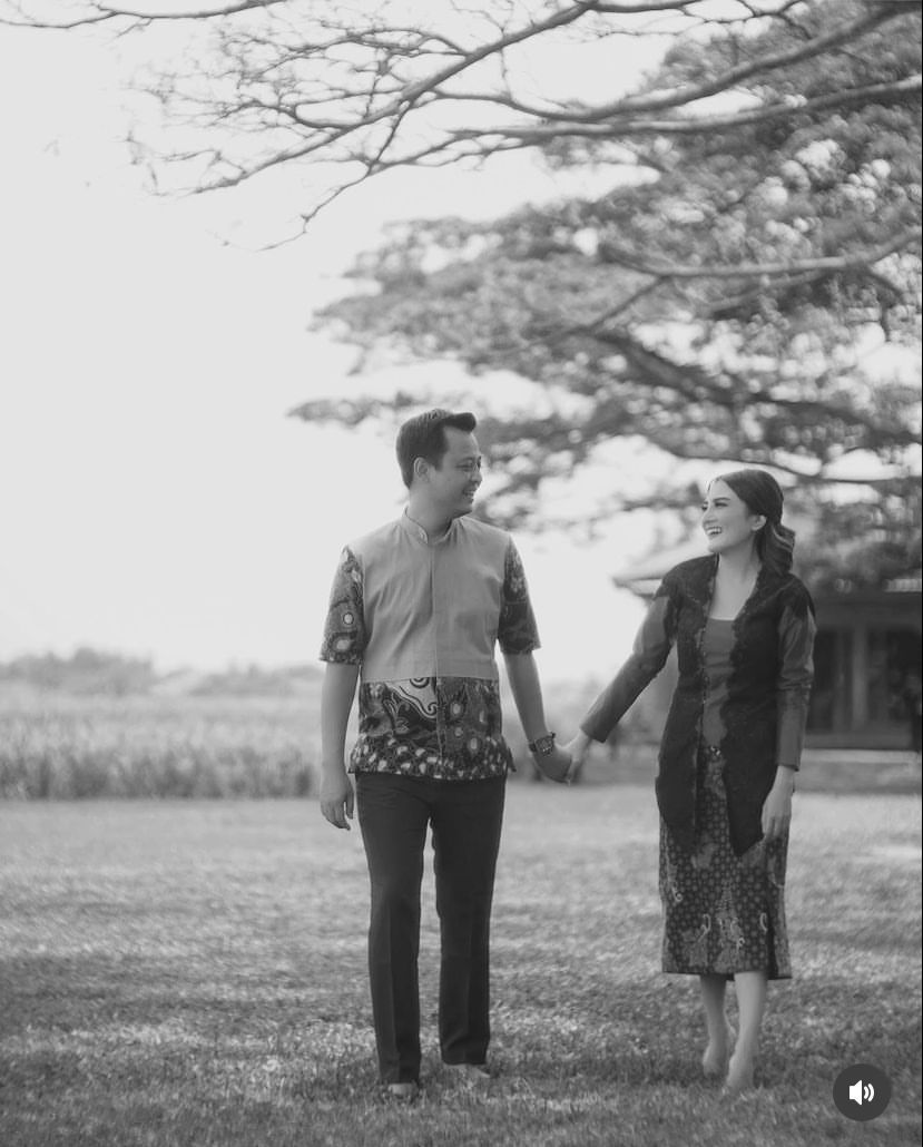 Kiki Amalia dan Agung Nugraha Kiki Amalia dan Agung Nugraha