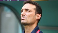 Lionel Scaloni belum pernah menjadi pelatih di level tim, mulanya menjadi asisten pelatih Sevilla di tahun 2016 (Getty Images)