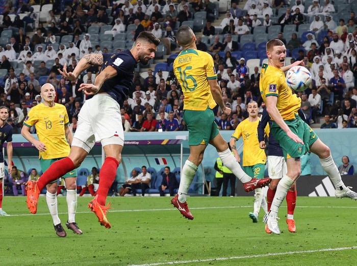 AL WAKRAH, QATAR - NOVEMBER 22: Olivier Giroud of France scores to make it 4-1 during the FIFA World Cup Qatar 2022 Group D match between France and Australia at Al Janoub Stadium on November 22, 2022 in Al Wakrah, Qatar. (Photo by Ian MacNicol/Getty Images)