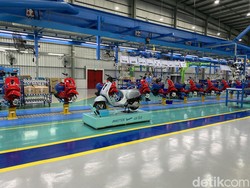 Pabrik Vespa di Cikarang Mulai Ngebul, Produksi Vespa LX 125