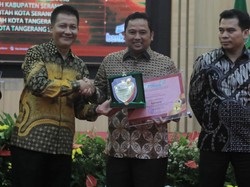 Pemkot Tangerang Pertahankan Predikat Badan Publik Informatif