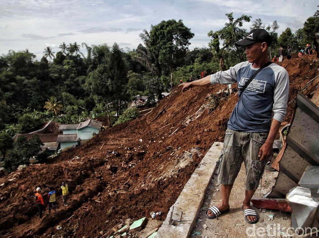 BMKG Minta Rumah Tak Dibangun di 6 Desa di Cianjur Imbas Patahan Cugenang BMKG Minta Rumah Tak Dibangun di 6 Desa di Cianjur Imbas Patahan Cugenang