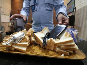 Waduh, Ada Penyelundupan HP dalam Roti untuk Napi di Lapas Kediri