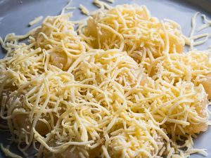 Resep Pichi-Pichi Camilan Singkong Khas Filipina yang Gurih Manis Resep Pichi-Pichi Camilan Singkong Khas Filipina yang Gurih Manis