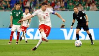 Polandia sebenarnya berpeluang unggul di babak kedua andaikan Lewandowski sukses menunaikan tugasnya.