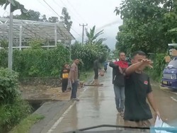 Heboh! Relawan Dicegat Warga Saat Kirim Bantuan ke Korban Gempa