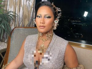 Foto: 6 Penampilan Tara Basro di FFI 2022 Tanpa Alis dan Makeup Bunglon