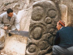 Ukiran Batu Aborigin Usia 14 Ribu Tahun Dikembalikan ke Tempat Asalnya