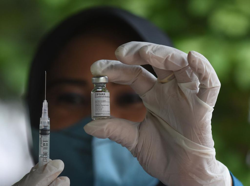 49 Ribu Dosis Vaksin Zifivax Mulai Disalurkan 49 Ribu Dosis Vaksin Zifivax Mulai Disalurkan