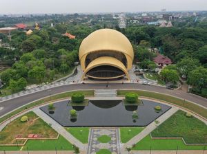 Mbak Tutut-Bambang Tri Lolos dari Gugatan Perusahaan Singapura Rp 584 M Mbak Tutut-Bambang Tri Lolos dari Gugatan Perusahaan Singapura Rp 584 M