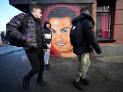 Cristiano Ronaldo menegaskan rasa cintanya untuk Manchester United. Tapi, di satu sisi, Ronaldo mengaku butuh tantangan baru.