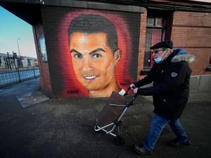 Senyum Lebar Ronaldo Masih Ada di Old Trafford