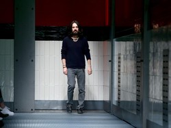 Eks Direktur Kreatif Gucci Alessandro Michele Gabung dengan Valentino