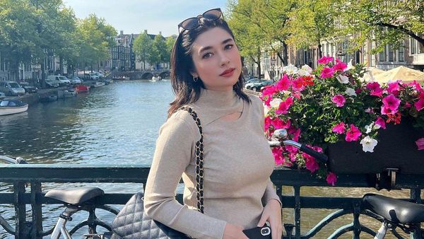 Amanda Rigby Minta Doa Biar Cepat Nikah