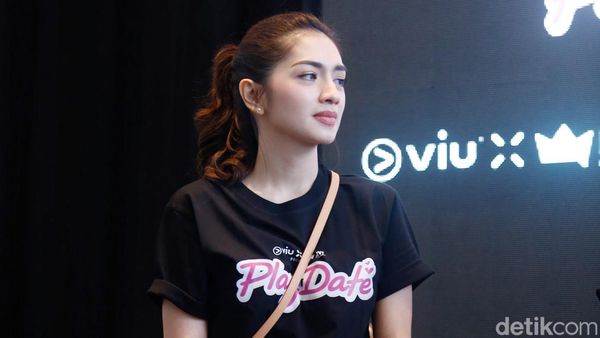 Guys, Jangan Bilang Angel Karamoy Nggak Lucu