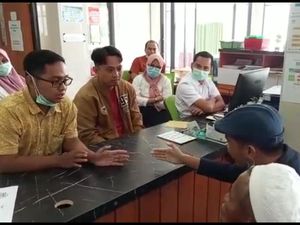 Geramnya Anggota DPRD Sampang saat Pasien BPJS Kena Pungli RS Geramnya Anggota DPRD Sampang saat Pasien BPJS Kena Pungli RS