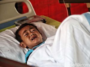 Bertemu Azka, Bocah Bertahan Hidup 3 Hari di Reruntuhan Gempa Cianjur Bertemu Azka, Bocah Bertahan Hidup 3 Hari di Reruntuhan Gempa Cianjur