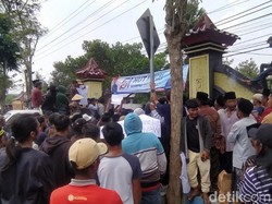 Pupuk Langka, Ratusan Petani Demo Dinas Pertanian Bangkalan