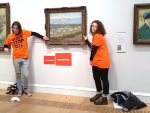 2 Aktivis yang Rusak Lukisan Van Gogh Didakwa Bersalah 2 Aktivis yang Rusak Lukisan Van Gogh Didakwa Bersalah