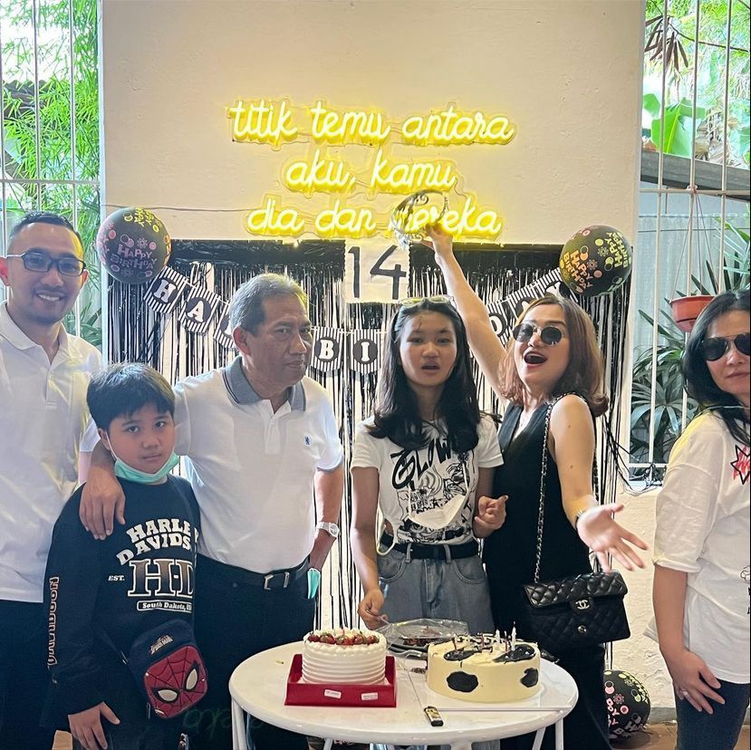 Enji Baskoro dan Citra Kresna Enji Baskoro dan Citra Kresna