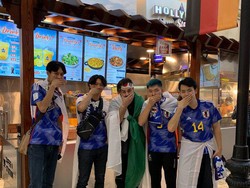 Tutup Mulut Fans Jepang buat Jerman-Singapura Cs Daftarkan Kebaya ke UNESCO