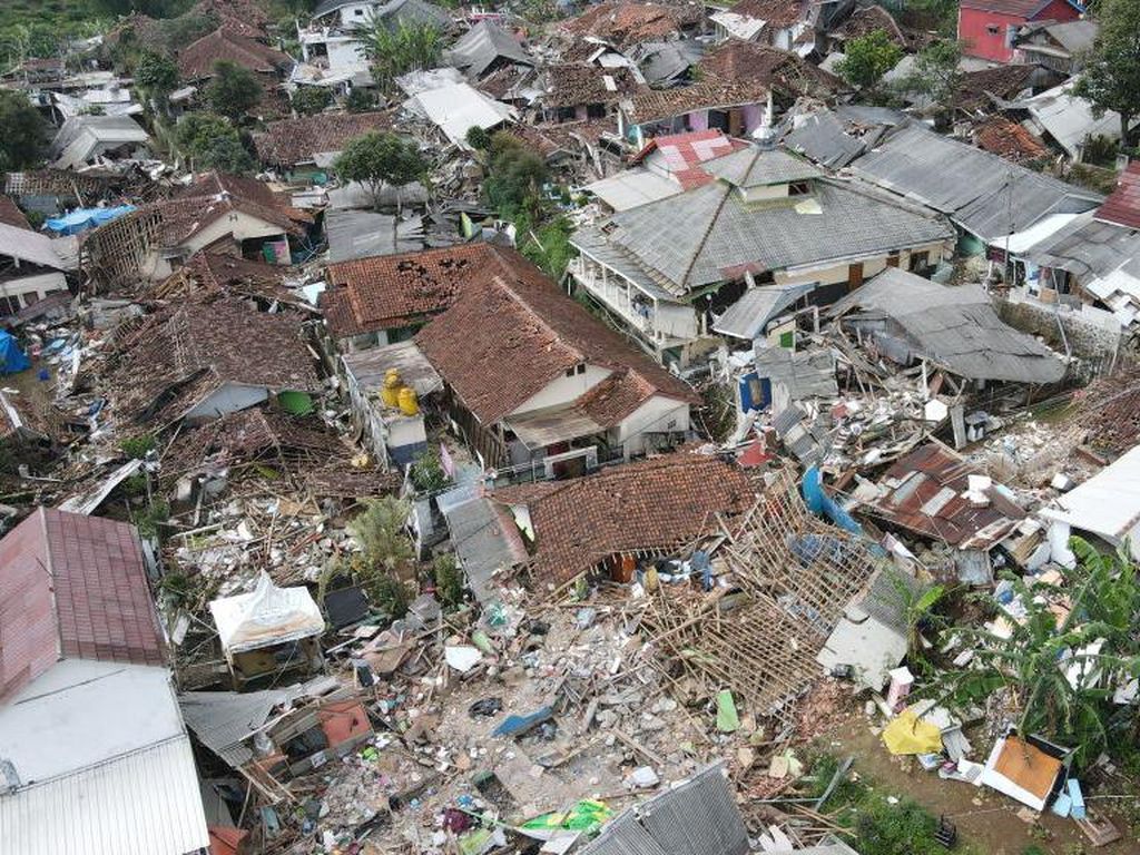 Foto Udara Permukiman Porak-poranda Terdampak Gempa Cianjur Foto Udara Permukiman Porak-poranda Terdampak Gempa Cianjur