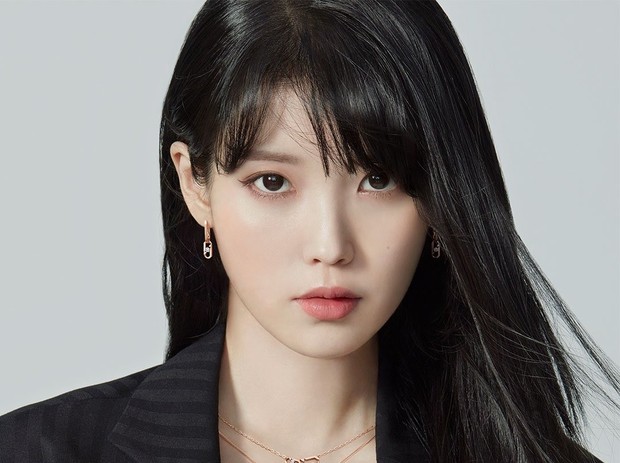 IU menolak tawaran peran Jo Yi Seo dalam drama 'Itaewon Class'/twitter.com/kpopers_family Sudah terlebih dahulu mengambil Hotel Del Luna, IU terpaksa menolak tawaran bermain dalam drama Itaewon Class