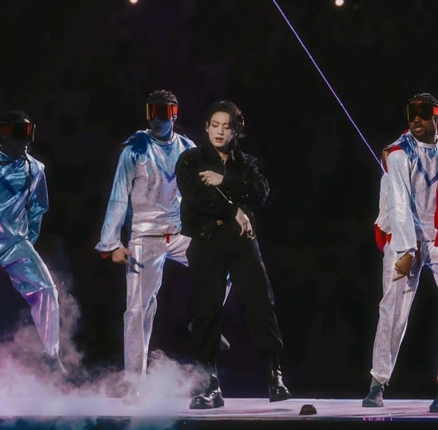 Outfit Mahal Jungkook BTS di Acara FIFA World Cup Qatar 2022