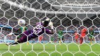 Swiss langsung memimpin 1-0 atas Kamerun saat babak kedua baru berjalan tiga menit. Adalah Breel Embolo yang merobek gawang Andre Onana.