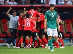 Korsel bermain tak kalah oke dari sang juara bertahan. Tim berjulukan Taegeuk Warriors itu mampu mencetak dua gol di masa injury tim lewat gol-gol Young-Gwon Kim dan Heung-Min Son.