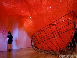 Pameran Tunggal Chiharu Shiota di Museum MACAN Ajak Pengunjung Merenung