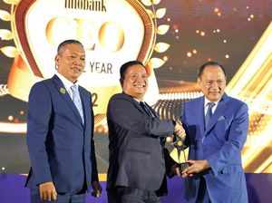 Dirut PT PNM Raih Penghargaan CEO Of The Year 2022