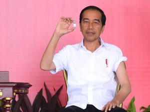 Jokowi Ajak Segera Booster Vaksin Corona, Terutama Nakes dan Lansia Jokowi Ajak Segera Booster Vaksin Corona, Terutama Nakes dan Lansia