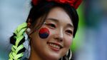 Senyum Manis Suporter Korea Selatan
