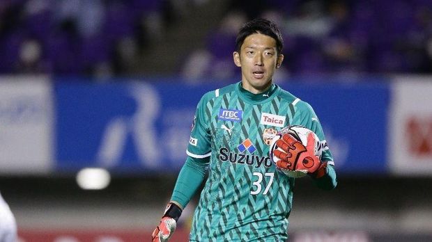 Kiper timnas Jepang Shuichi Gonda