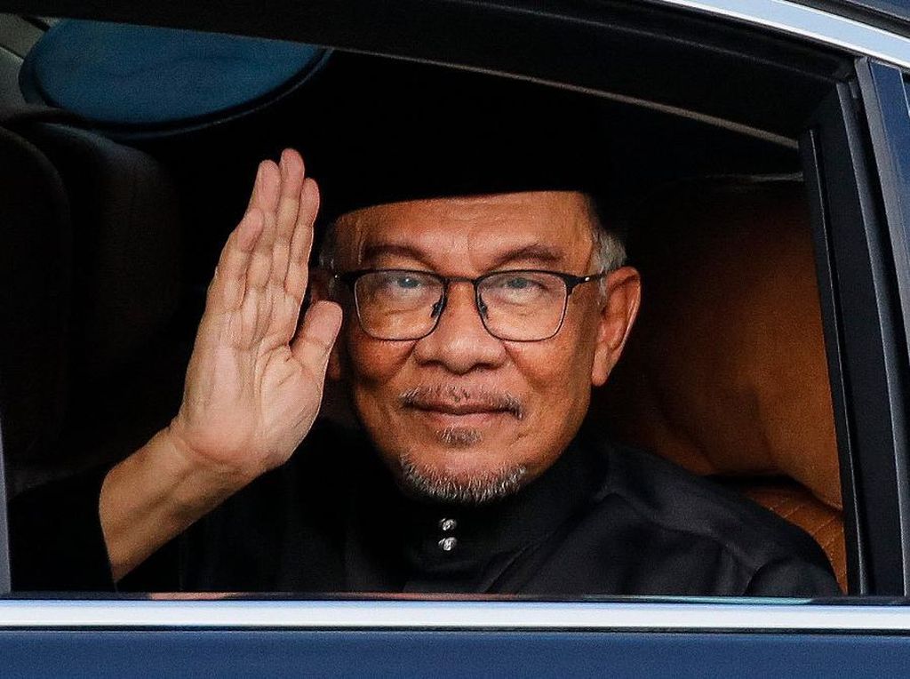 Pesan Anwar Ibrahim ke Netizen: Jangan Panggil Saya Papa