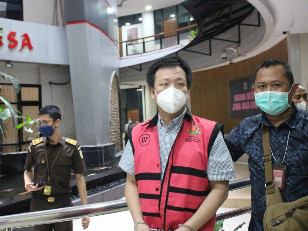 Tersangka Baru Kasus Impor Garam Ditangkap di RS di Jakarta Tersangka Baru Kasus Impor Garam Ditangkap di RS di Jakarta
