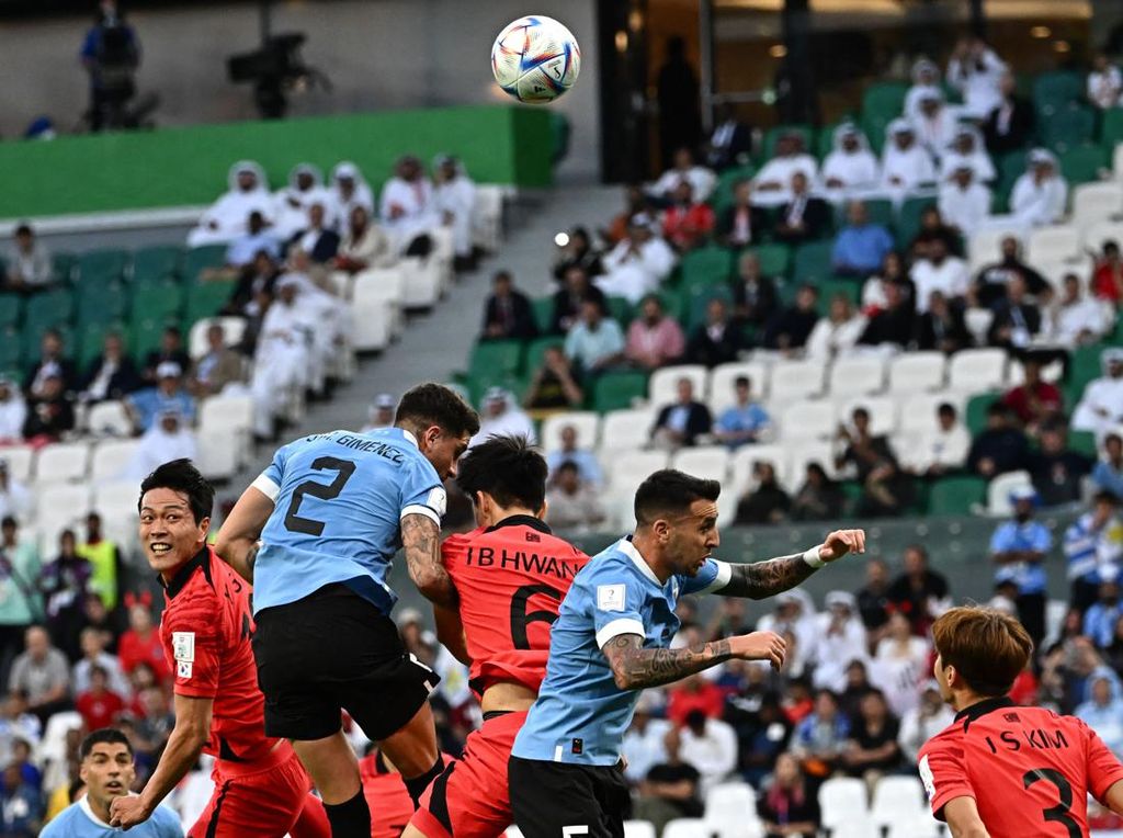 Uruguay Vs Korsel di Babak Pertama: Sama Kuat 0-0